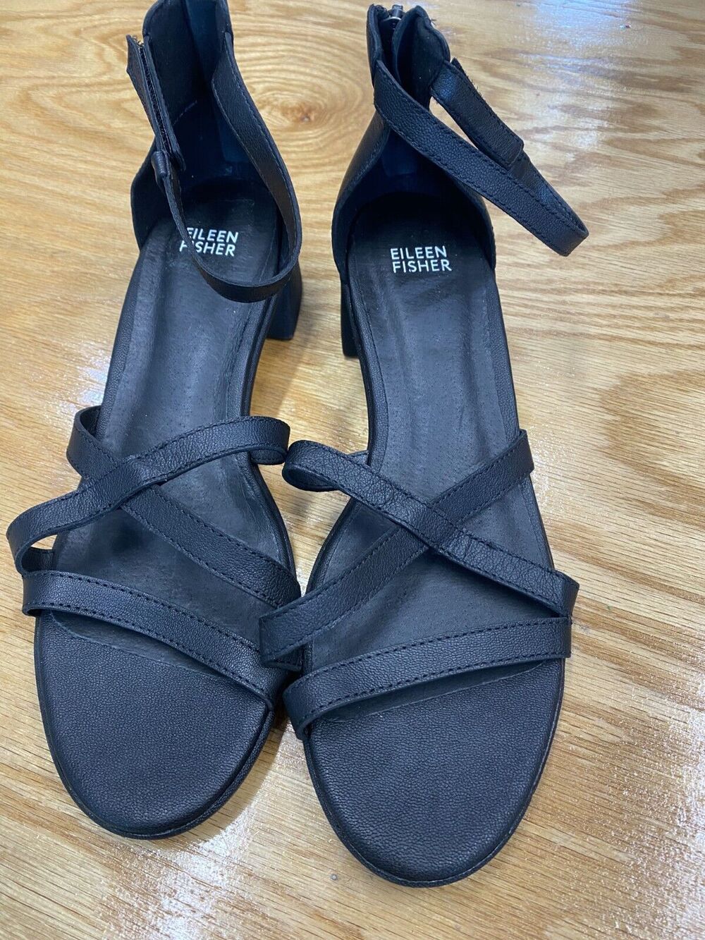 Eileen Fisher Noni Sandals Womens 9.5 Black Leather Strappy Back Zip Comfort S63